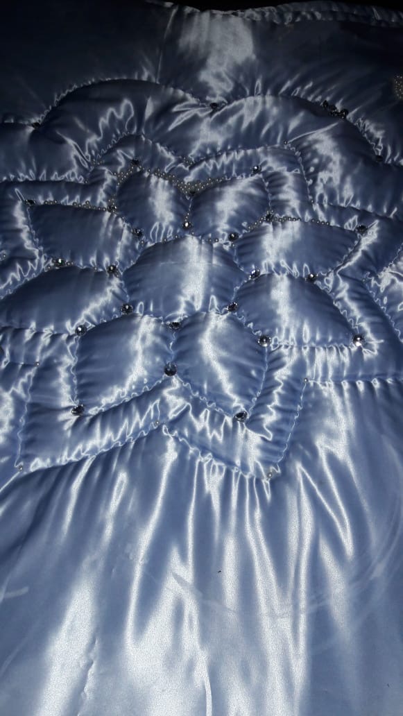 Couverture bleue
